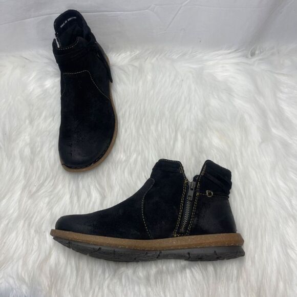 Born Wynter NWOT Black Suede Winter Comfort Booties Sz 10 - Picture 6 of 8